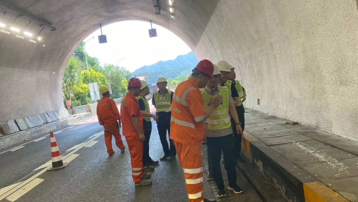  荣乌高速公路迎“国评”重点备检桥隧外业提升工程提前完工